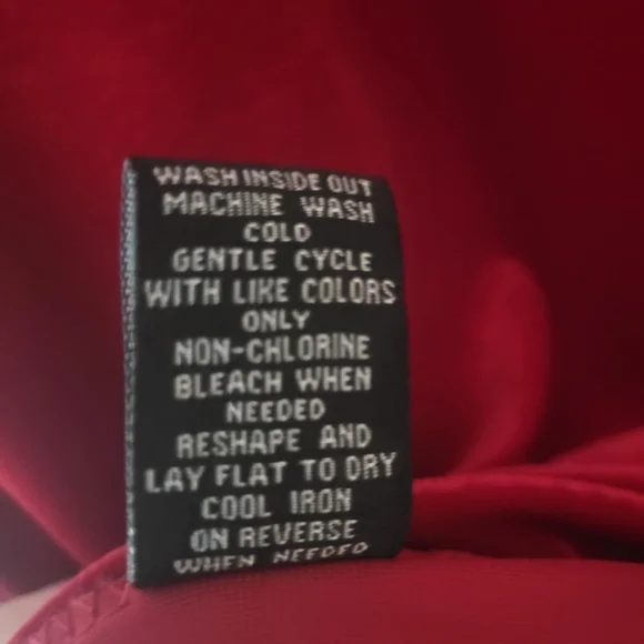 INTRO NWT RED VELVET XL TOP CHRISTMAS OFFICE PARTY - Picture 5 of 5